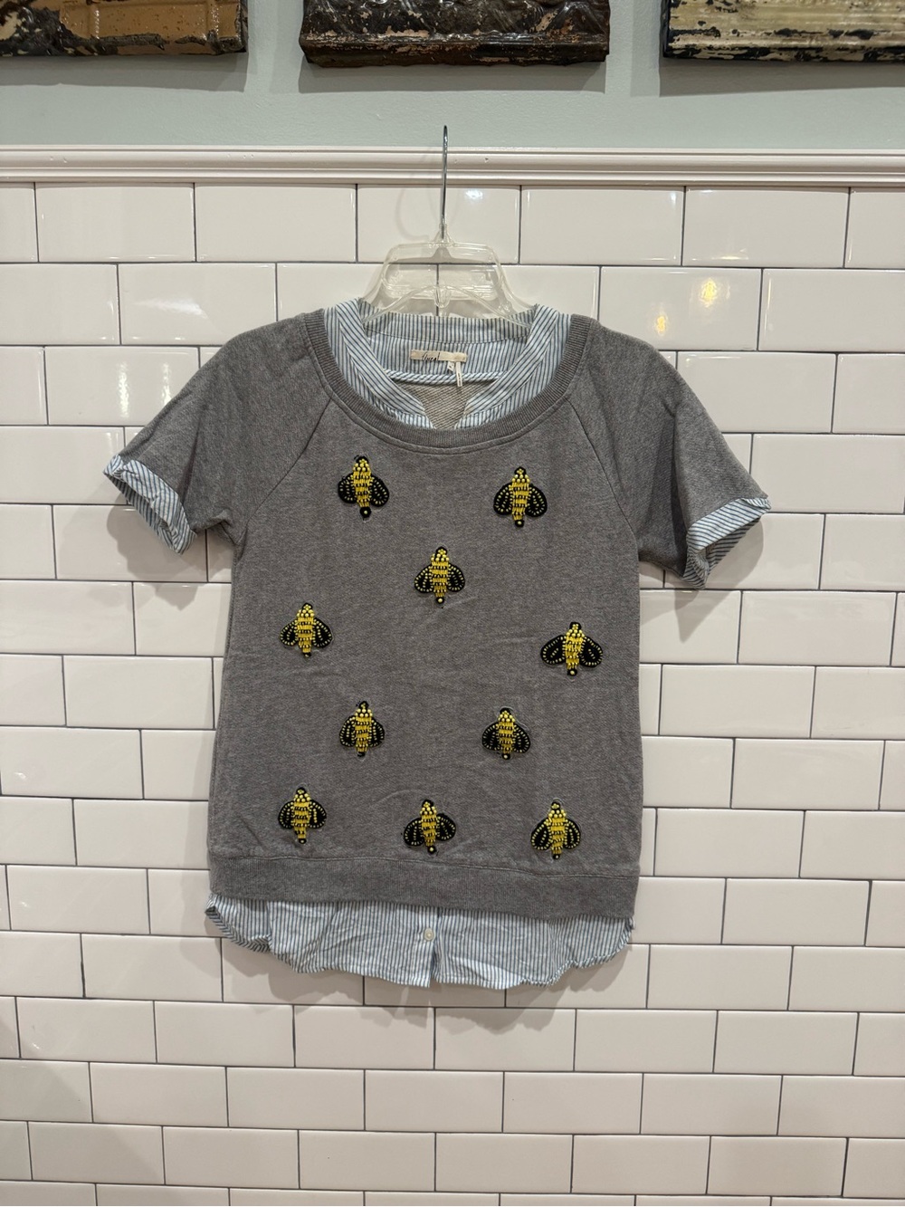 Anthropologie Floreat Gray Short-Sleeve Sweatshirt with Yellow Bee Embroidery